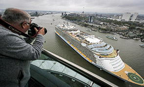 Oasis of the seas in Rotterdam